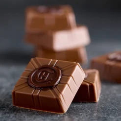 Caramel Pecan Chocolate Selector<Hotel Chocolat
