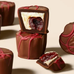 Cherry Deluxe Selector<Hotel Chocolat Online