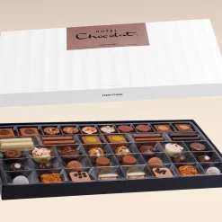 Everything Luxe with Happy Birthday Sleeve<Hotel Chocolat Online