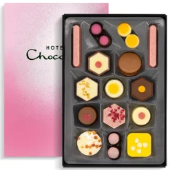 Exuberantly Fruity H-box With Valentines Day Sleeve<Hotel Chocolat Outlet
