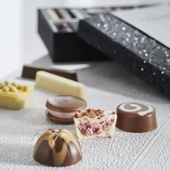 The Signature Collection - Classic<Hotel Chocolat Sale