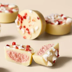 White Chocolate Eton Mess Selector<Hotel Chocolat Outlet